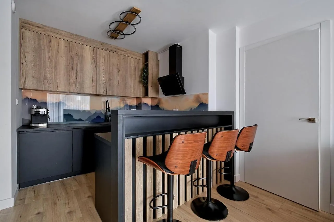 Апартаменты Apartamenty Male Zywczanskie Spa Odkryj Закопане